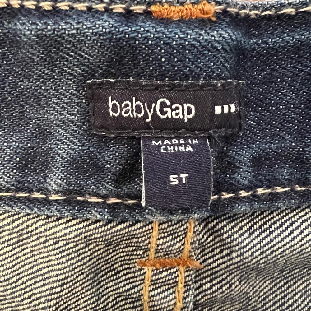 NWOT Baby Gap cut off Jean shorts. - Picture 4 of 4
